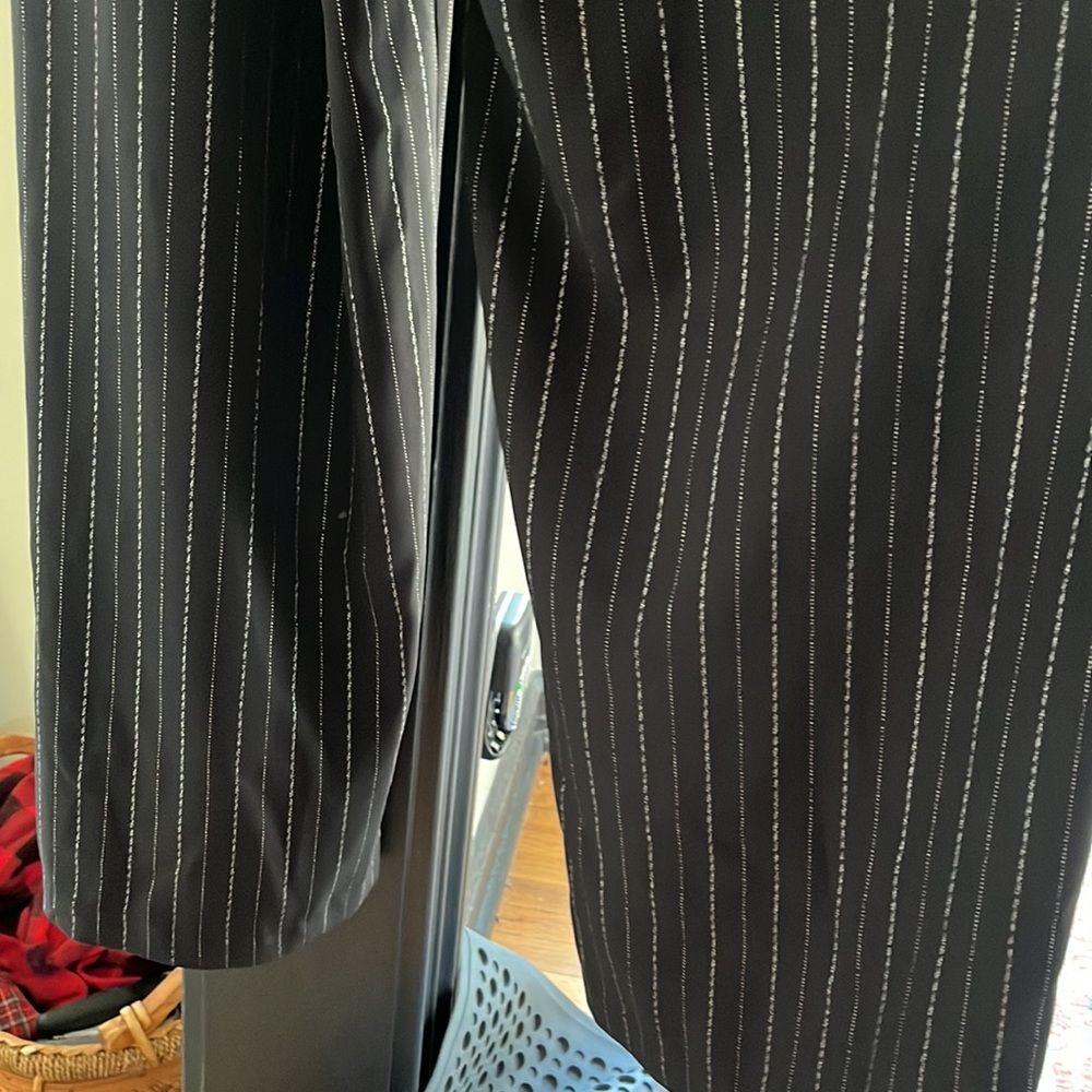 Stylish Black Patterned Jump Suit - image 7